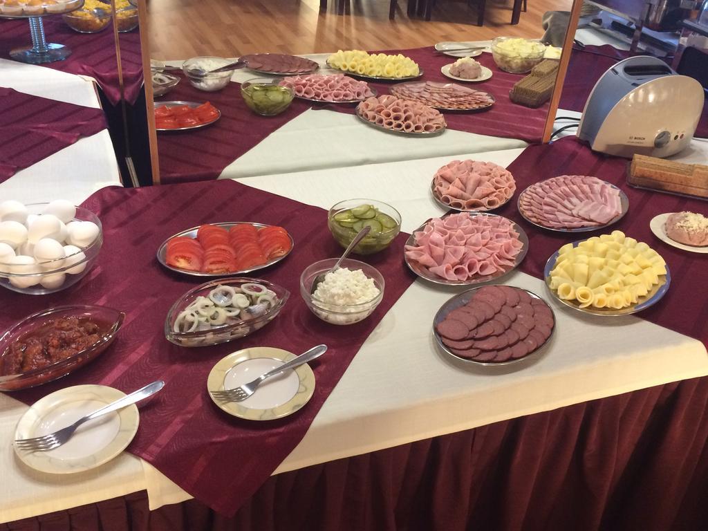 Rehe Hotel Tartu Ngoại thất bức ảnh